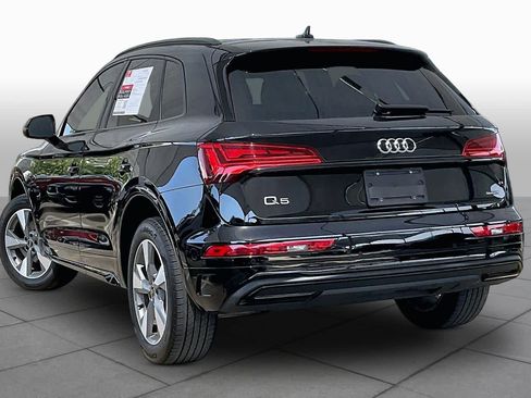 Used 2025 Audi Q5 2.0T Premium w/ Convenience Plus Package AWD/4WD image 12