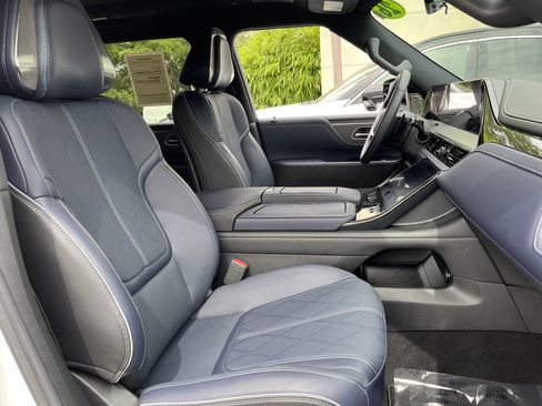 Certified 2026 INFINITI QX80 4WD image 24