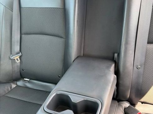 Used 2022 Nissan Altima 2.0 SR FWD image 30