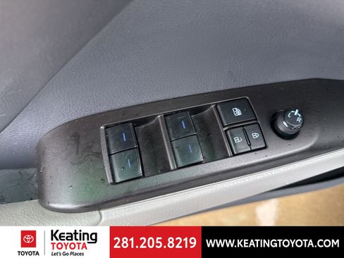 Used 2023 Toyota Camry LE w/ Convenience Package image 11
