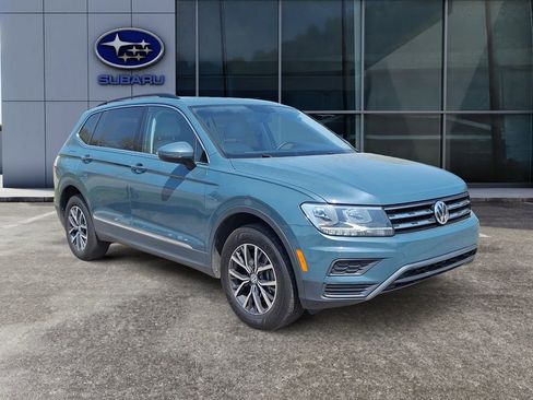 Used 2020 Volkswagen Tiguan SE image 2
