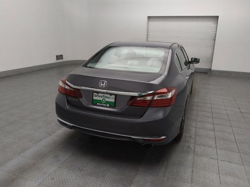 Used 2017 Honda Accord LX image 7