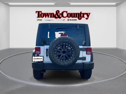 Certified 2017 Jeep Wrangler Unlimited Sport w/ Connectivity Group AWD/4WD image 8