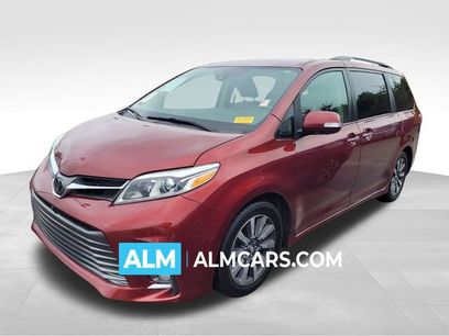 Used 2018 Toyota Sienna XLE