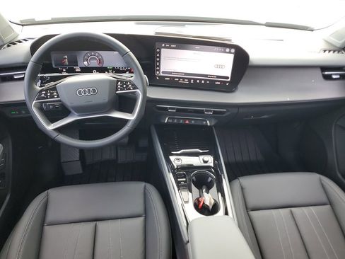 New 2026 Audi Q3 quattro 2.0T AWD/4WD image 3