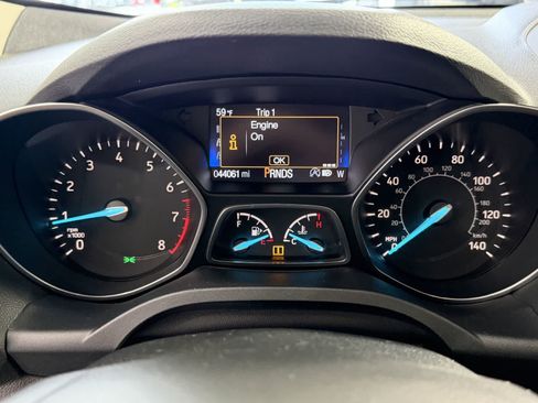 Used 2017 Ford Escape Titanium w/ Equipment Group 301A AWD/4WD image 19