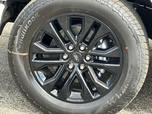 New 2025 Ford F150 Lariat w/ Equipment Group 501A Mid image 33