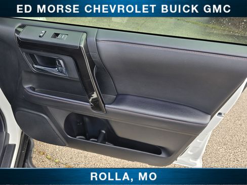 Used 2022 Toyota 4Runner TRD Off-Road Premium image 21