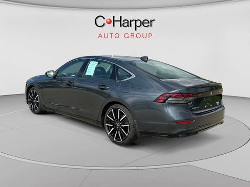 Used 2023 Honda Accord Touring image 5