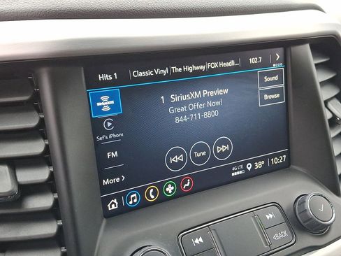 Used 2023 GMC Acadia SLE image 13