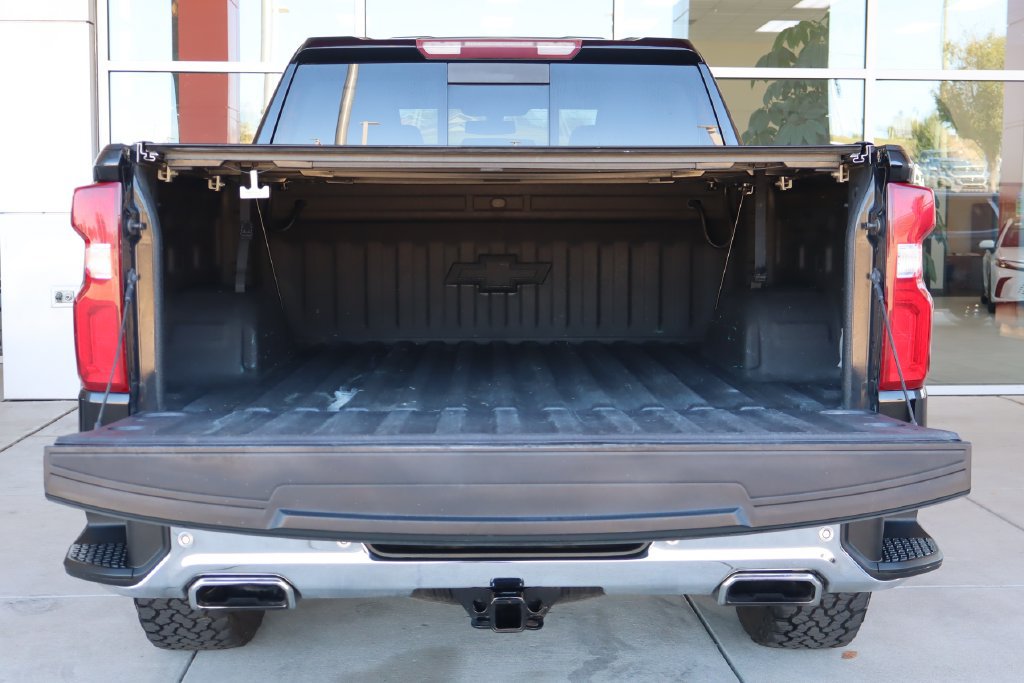 Used 2021 Chevrolet Silverado 1500 LTZ AWD/4WD image 8