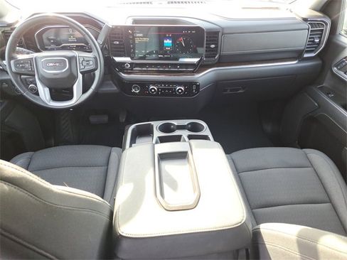 Used 2024 GMC Sierra 1500 SLE image 6