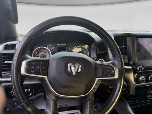 Used 2019 RAM 1500 Big Horn AWD/4WD image 13