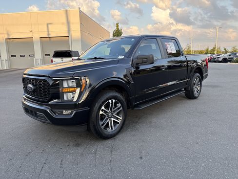 Used 2023 Ford F150 XL w/ STX Appearance Package RWD image 5