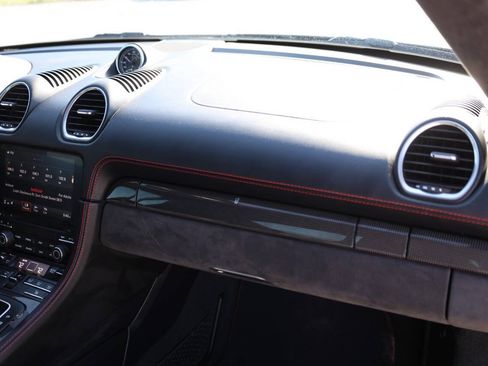Used 2018 Porsche 718 Cayman GTS RWD image 20