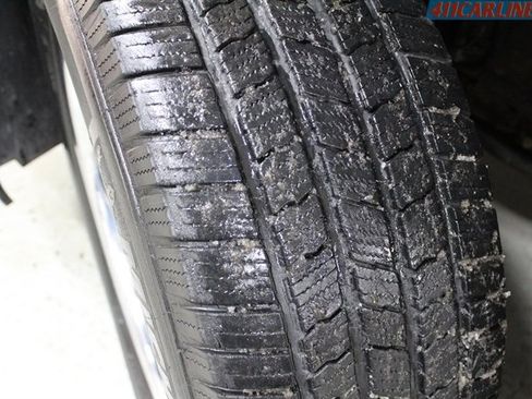 Used 2007 Chevrolet Tahoe LTZ w/ LTZ Preferred Equipment Group image 3