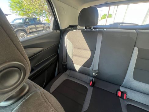 Used 2025 Chevrolet TrailBlazer LT image 39