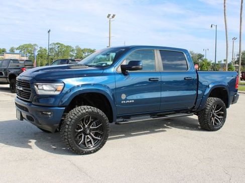 Used 2023 RAM 1500 Laramie AWD/4WD image 5