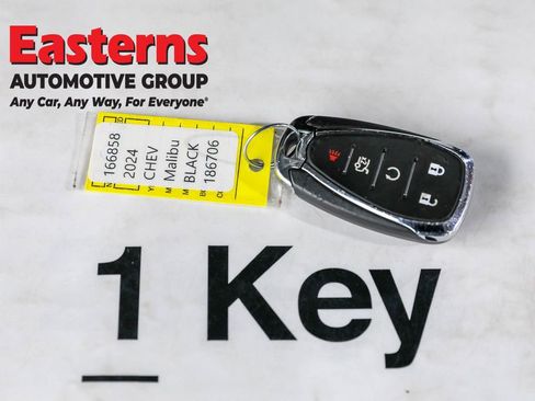 Used 2024 Chevrolet Malibu LT image 38