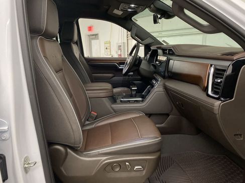 Used 2023 GMC Sierra 1500 Denali w/ Technology Package image 18