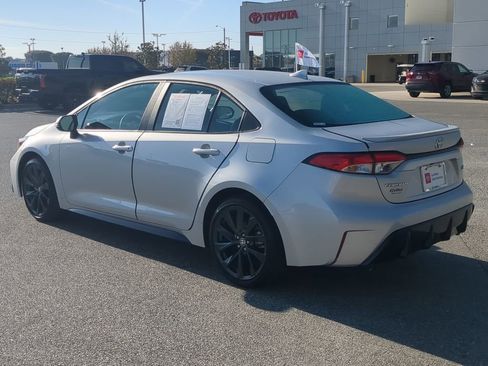 Used 2023 Toyota Corolla SE image 15