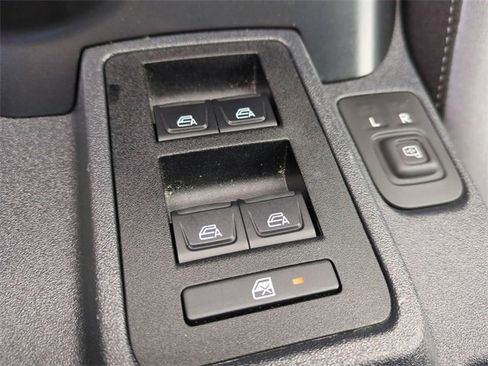 Used 2024 Ford Bronco Black Diamond image 27