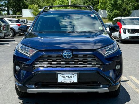 Used 2020 Toyota RAV4 XSE AWD/4WD image 2