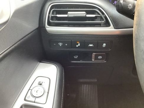 Used 2021 Hyundai Palisade SEL w/ Premium Package AWD/4WD image 19