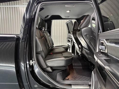 Used 2019 RAM 2500 Laramie w/ Night Edition AWD/4WD image 27