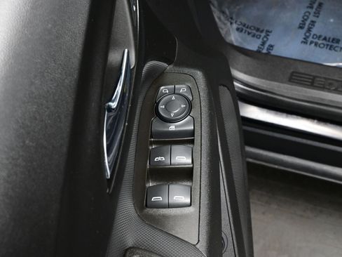 Used 2023 Chevrolet Equinox RS image 10