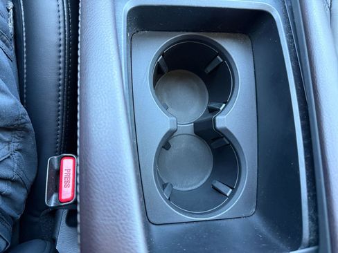 Used 2018 MAZDA MAZDA3 Touring image 28