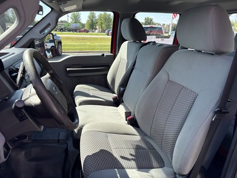Used 2016 Ford F550 2WD Crew Cab Super Duty image 10