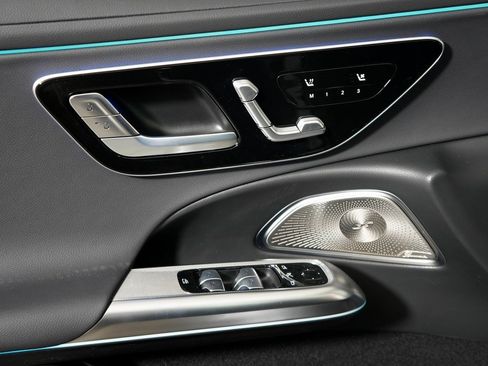 New 2026 Mercedes-Benz E 450 4MATIC Sedan image 11