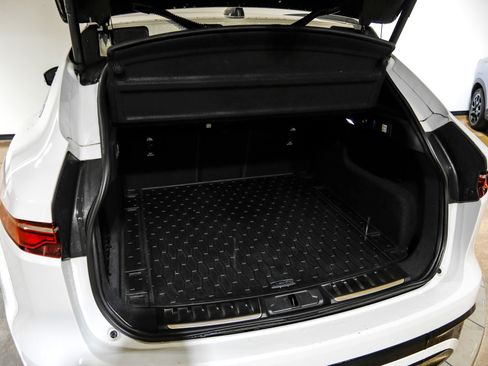 Used 2024 Jaguar F-PACE R-Dynamic S AWD/4WD image 65
