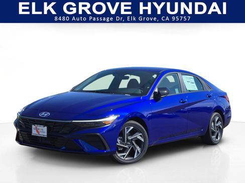 New 2025 Hyundai Elantra SEL image 1