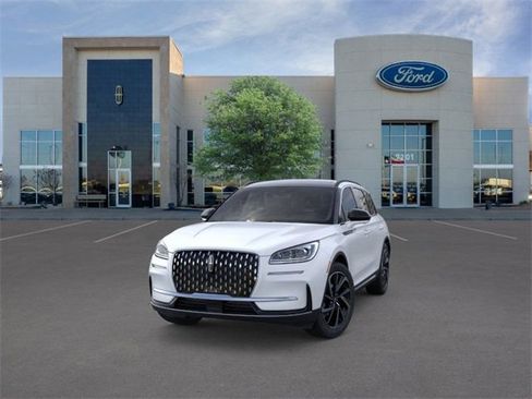 New 2026 Lincoln Corsair Reserve image 2