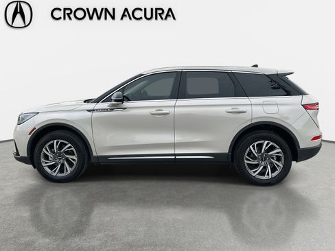 Used 2024 Lincoln Corsair FWD w/ Equipment Group 101A image 4