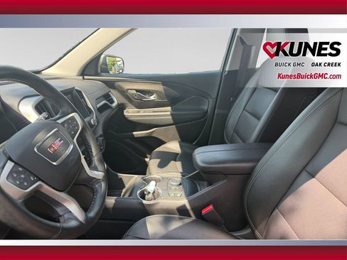 Used 2024 GMC Terrain SLT w/ LPO, Floor Liner Package AWD/4WD image 22