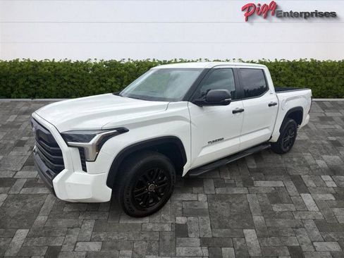 Used 2024 Toyota Tundra SR5 w/ SR5 Convenience Package AWD/4WD image 5