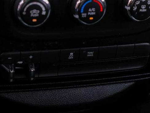 Used 2018 RAM 1500 Express w/ Black Ram 1500 Express Group image 31