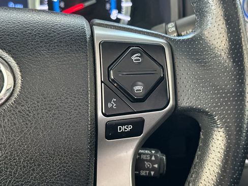 Used 2016 Toyota 4Runner Limited AWD/4WD image 28