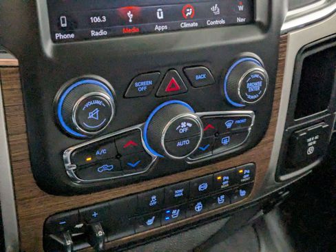 Used 2018 RAM 2500 Laramie AWD/4WD image 20