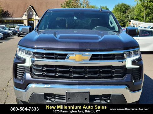Used 2024 Chevrolet Silverado 1500 LT image 8