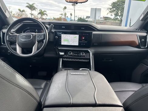 Used 2024 GMC Sierra 2500 Denali w/ Denali Reserve Package image 16