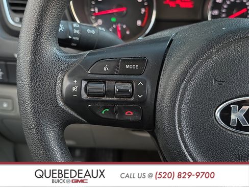 Used 2018 Kia Sedona LX FWD image 14
