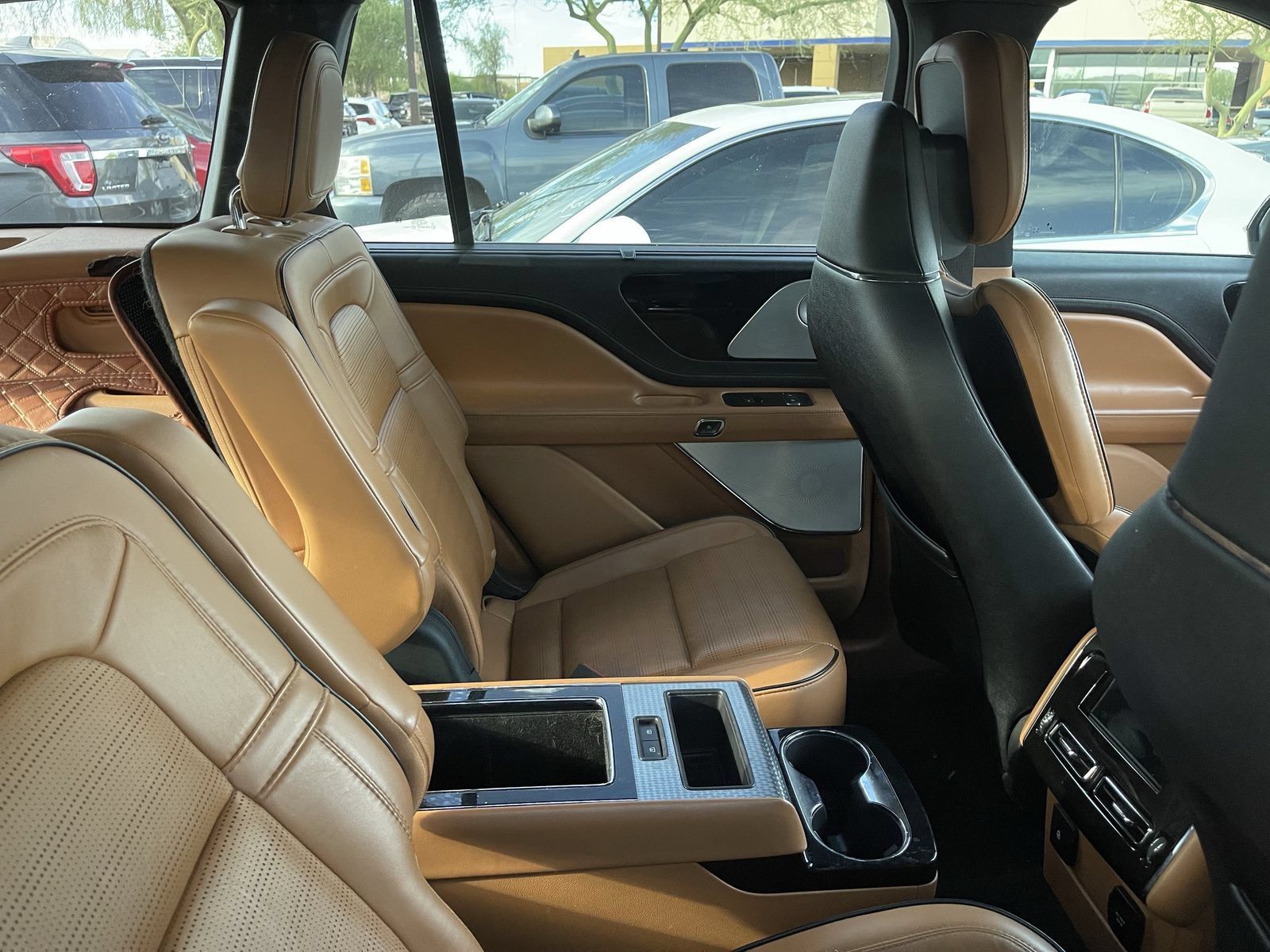 Used 2021 Lincoln Aviator Black Label Grand Touring AWD/4WD image 8