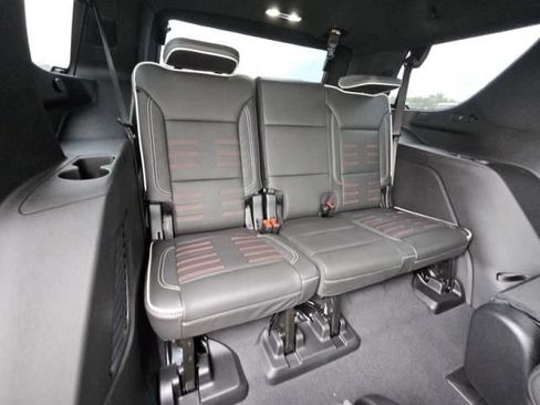 Used 2026 GMC Yukon AT4 Ultimate AWD/4WD image 6
