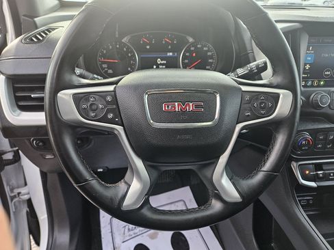 Used 2024 GMC Terrain SLT image 22