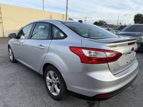 Used 2014 Ford Focus SE image 5
