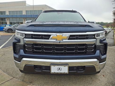 Used 2022 Chevrolet Silverado 1500 LT image 2